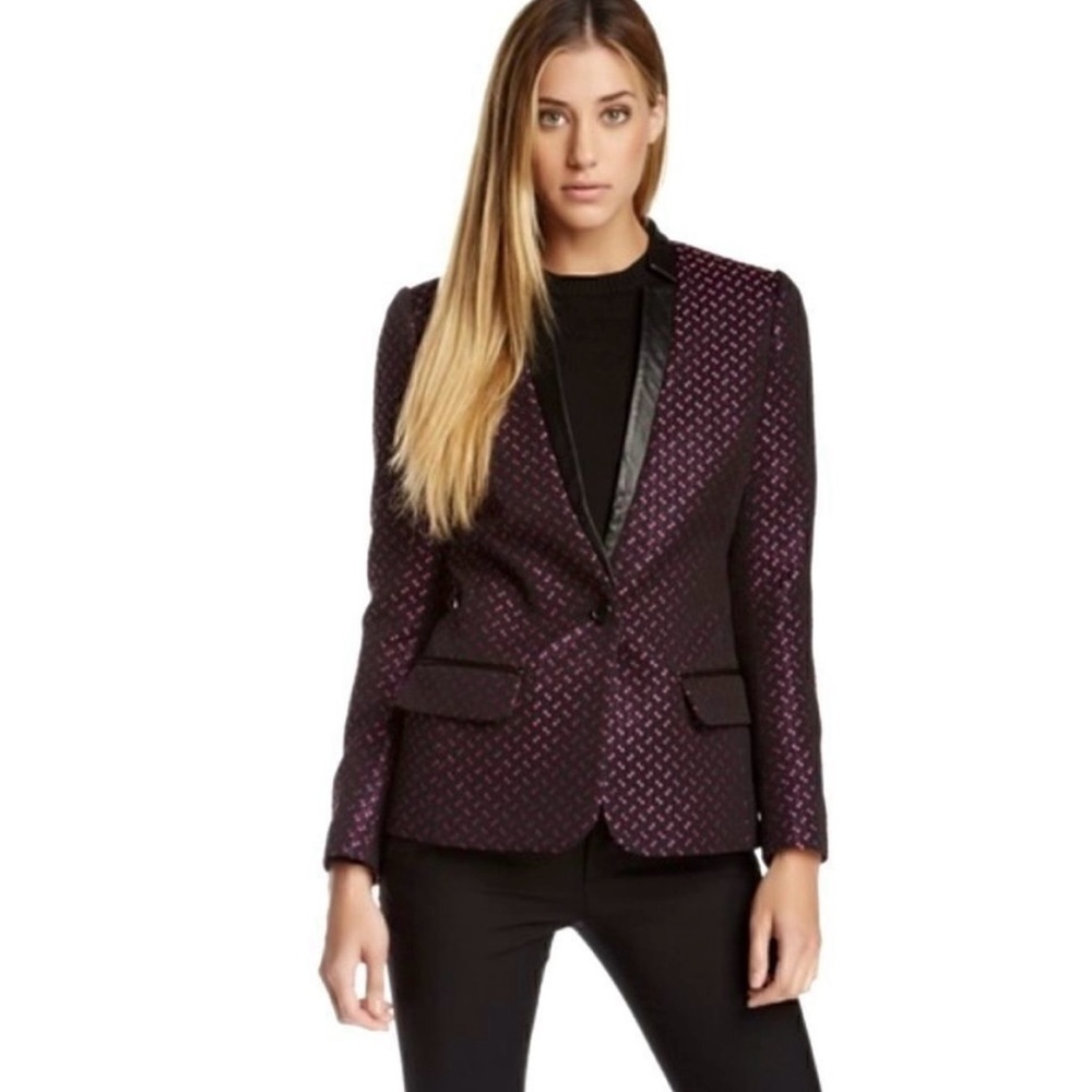 Chic Black and Pink Blazer with Tailored Fit